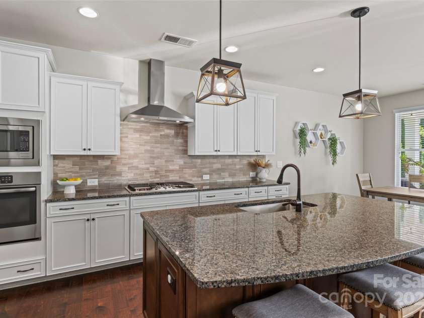 429 Sensibility Circle, Fort Mill, SC 29708.  MLS# CAR4279790, YatesRealty ID 30644. 