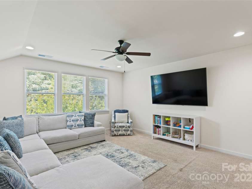 429 Sensibility Circle, Fort Mill, SC 29708.  MLS# CAR4279790, YatesRealty ID 30644. 