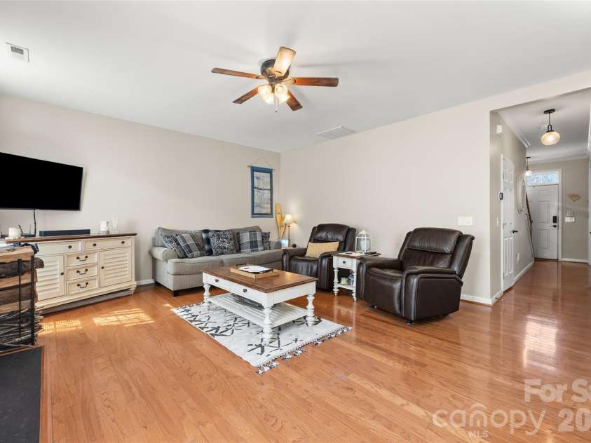 183 Autumn Falls Drive, Clover, SC 29710.  MLS# CAR4360967, YatesRealty ID 30645. 