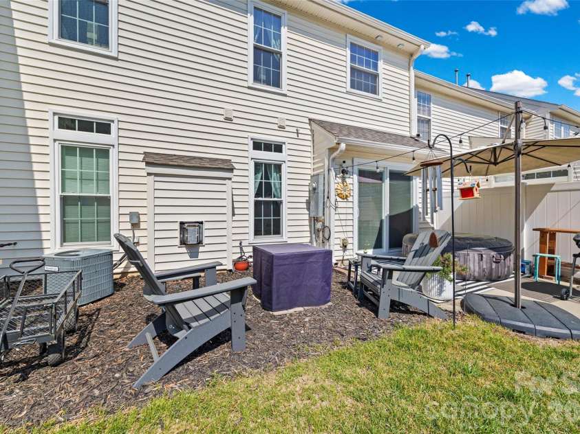 183 Autumn Falls Drive, Clover, SC 29710.  MLS# CAR4360967, YatesRealty ID 30645. 