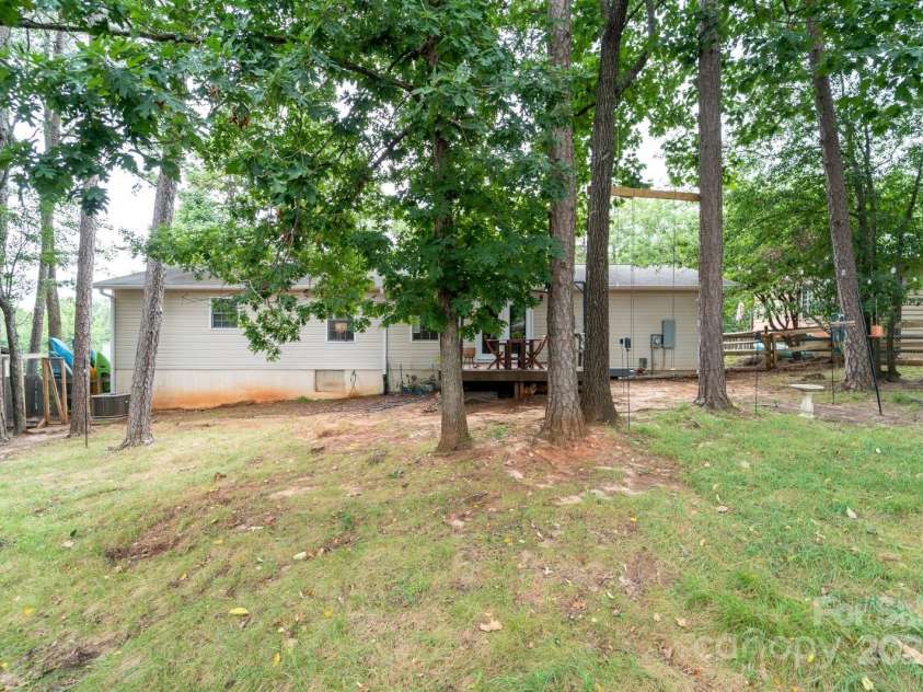 1165 Molokai Drive, Tega Cay, SC 29708.  MLS# CAR4289445, YatesRealty ID 30647. Backyard