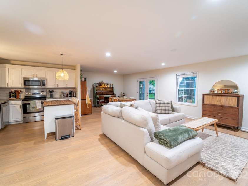 1165 Molokai Drive, Tega Cay, SC 29708.  MLS# CAR4289445, YatesRealty ID 30647. Open Floor Plan