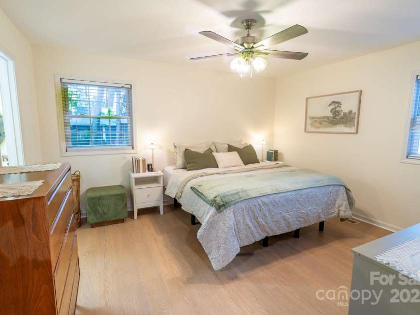 1165 Molokai Drive, Tega Cay, SC 29708.  MLS# CAR4289445, YatesRealty ID 30647. Primary Bedroom