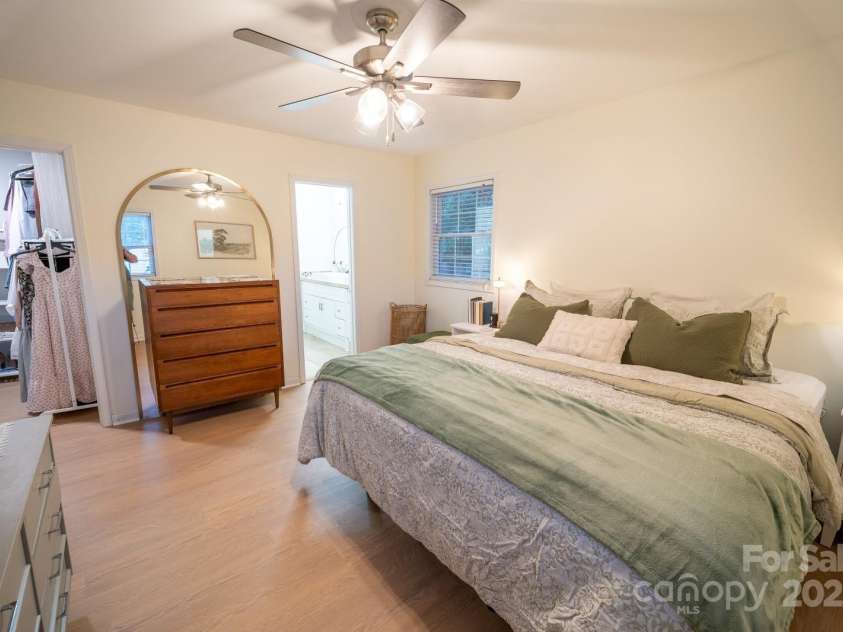 1165 Molokai Drive, Tega Cay, SC 29708.  MLS# CAR4289445, YatesRealty ID 30647. Primary Bedroom