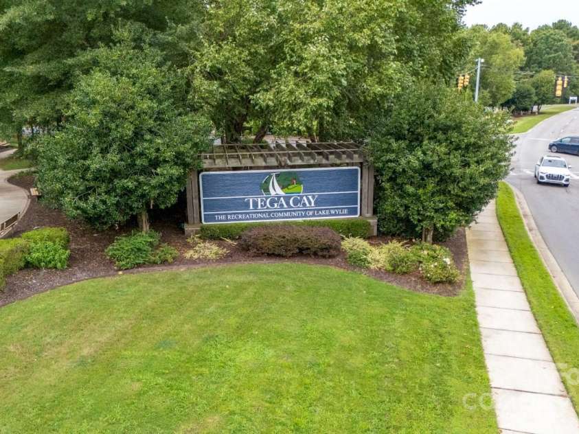 1165 Molokai Drive, Tega Cay, SC 29708.  MLS# CAR4289445, YatesRealty ID 30647. Tega Cay