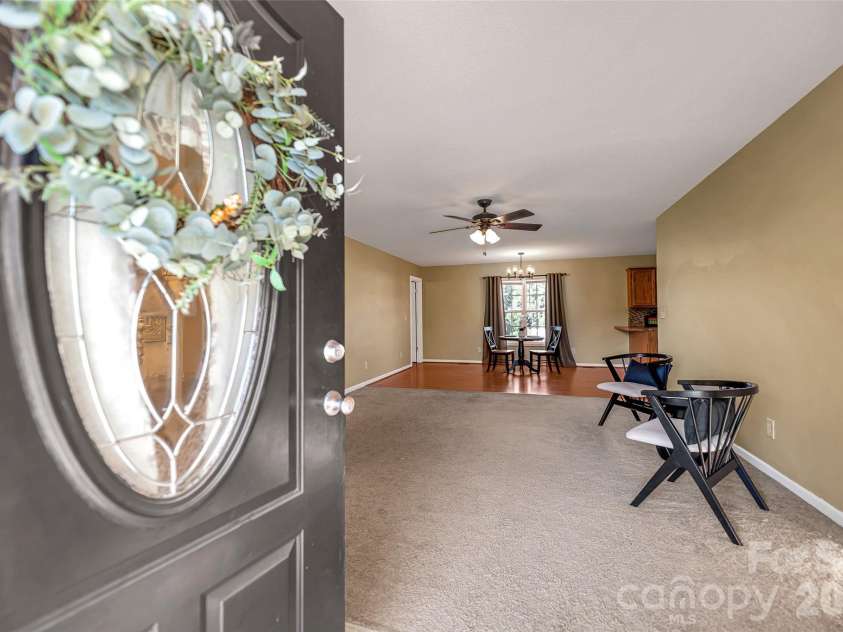 158 Autumn Woods Drive, Kings Mountain, NC 28086.  MLS# CAR4382691, YatesRealty ID 30647. 