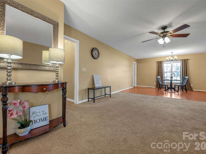 158 Autumn Woods Drive, Kings Mountain, NC 28086.  MLS# CAR4382691, YatesRealty ID 30647. 