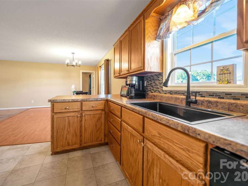 158 Autumn Woods Drive, Kings Mountain, NC 28086.  MLS# CAR4382691, YatesRealty ID 30647. 