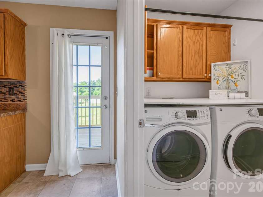 158 Autumn Woods Drive, Kings Mountain, NC 28086.  MLS# CAR4382691, YatesRealty ID 30647. 