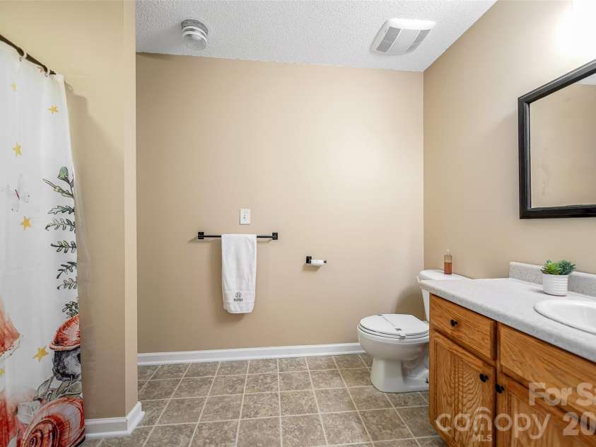 158 Autumn Woods Drive, Kings Mountain, NC 28086.  MLS# CAR4382691, YatesRealty ID 30647. 