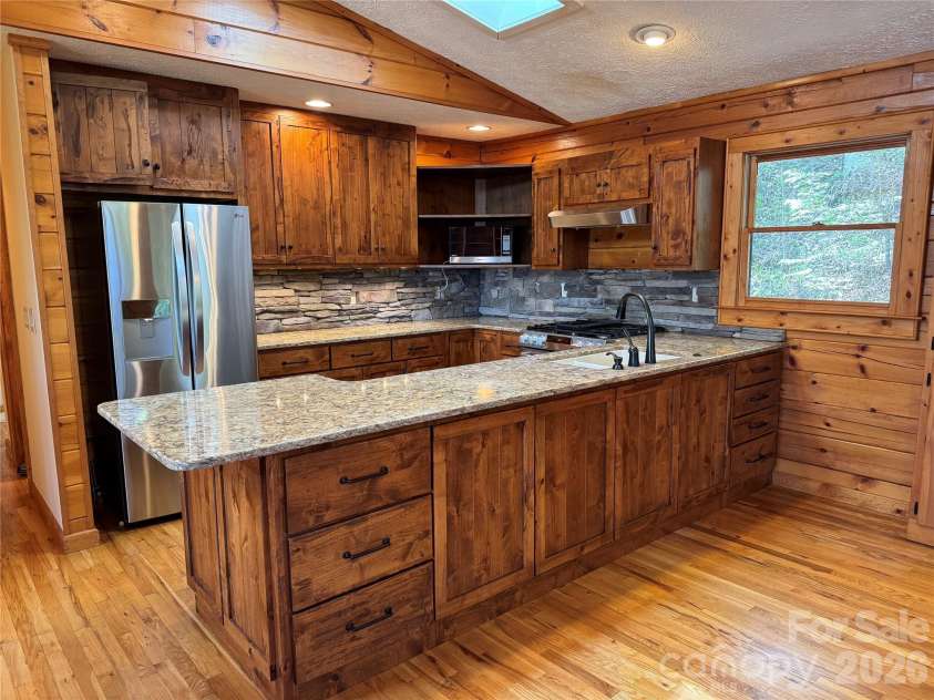 1618 Walnut Creek Road, Waynesville, NC 28786.  MLS# CAR4370470, YatesRealty ID 30649. 