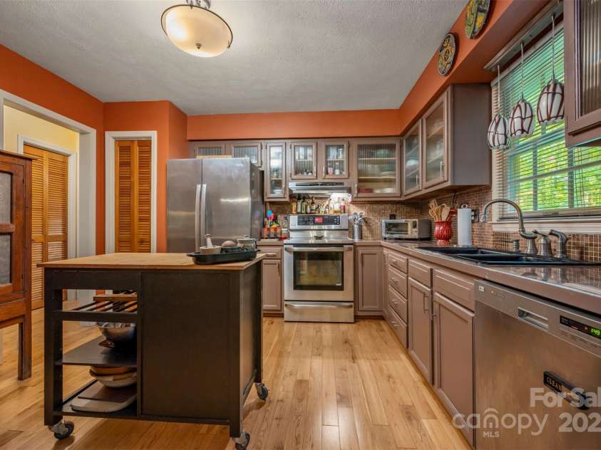 144 Beechwood Drive, Columbus, NC 28722.  MLS# CAR4277729, YatesRealty ID 3065. 
