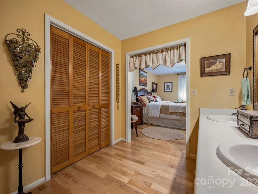 144 Beechwood Drive, Columbus, NC 28722.  MLS# CAR4277729, YatesRealty ID 3065. 