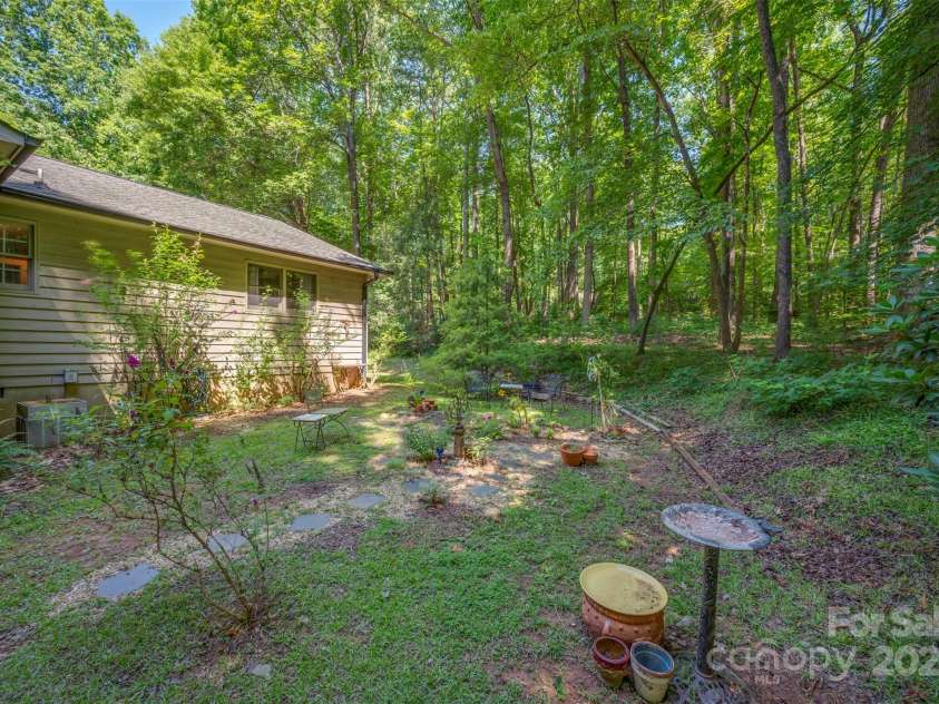 144 Beechwood Drive, Columbus, NC 28722.  MLS# CAR4277729, YatesRealty ID 3065. 