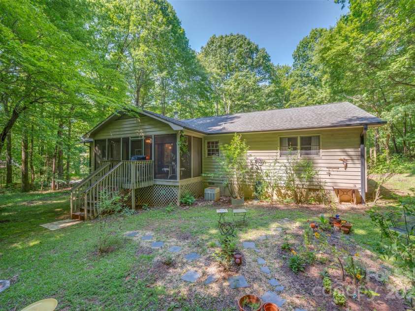 144 Beechwood Drive, Columbus, NC 28722.  MLS# CAR4277729, YatesRealty ID 3065. 