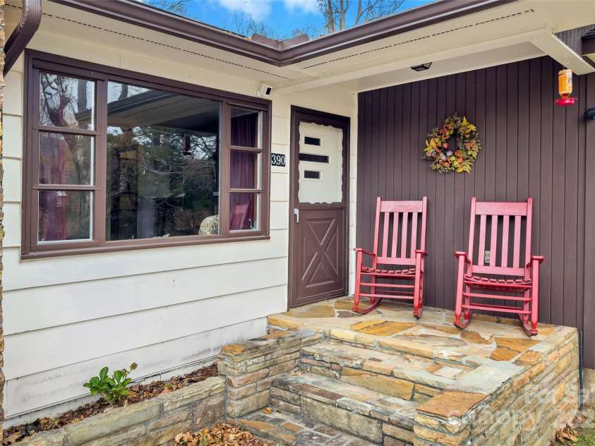 390 Pendley Road, Spruce Pine, NC 28777.  MLS# CAR4219056, YatesRealty ID 3065. 