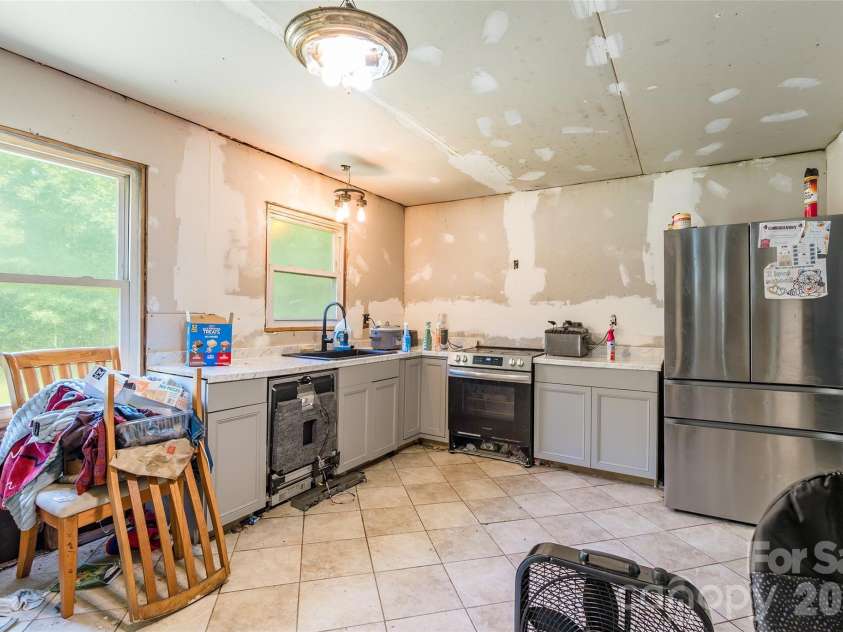 1820 Brian Kelly Lane, Fort Mill, SC 29708.  MLS# CAR4388377, YatesRealty ID 30651. 