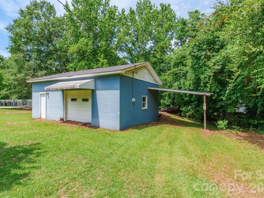 1820 Brian Kelly Lane, Fort Mill, SC 29708.  MLS# CAR4388377, YatesRealty ID 30651. 