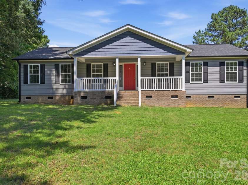 1019 Clack A Drome Drive, Chester, SC 29706.  MLS# CAR4389860, YatesRealty ID 30652. 
