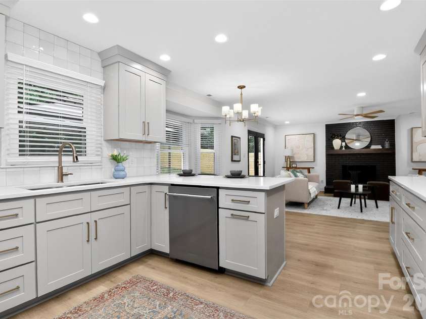 1943 Watlington Drive, Charlotte, NC 28270.  MLS# CAR4388699, YatesRealty ID 30653. 
