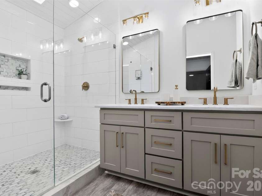 1943 Watlington Drive, Charlotte, NC 28270.  MLS# CAR4388699, YatesRealty ID 30653. 