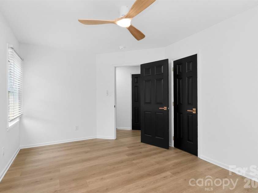 1943 Watlington Drive, Charlotte, NC 28270.  MLS# CAR4388699, YatesRealty ID 30653. 