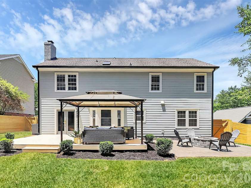 1943 Watlington Drive, Charlotte, NC 28270.  MLS# CAR4388699, YatesRealty ID 30653. 