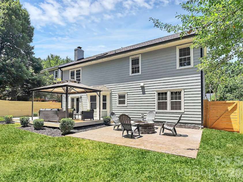 1943 Watlington Drive, Charlotte, NC 28270.  MLS# CAR4388699, YatesRealty ID 30653. 