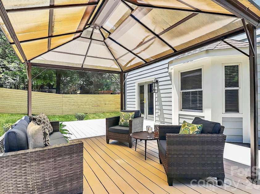 1943 Watlington Drive, Charlotte, NC 28270.  MLS# CAR4388699, YatesRealty ID 30653. 
