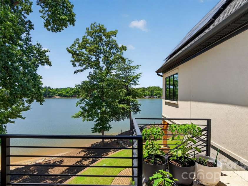 3252 Ashwood Park Drive, Belmont, NC 28012.  MLS# CAR4390997, YatesRealty ID 30654. 