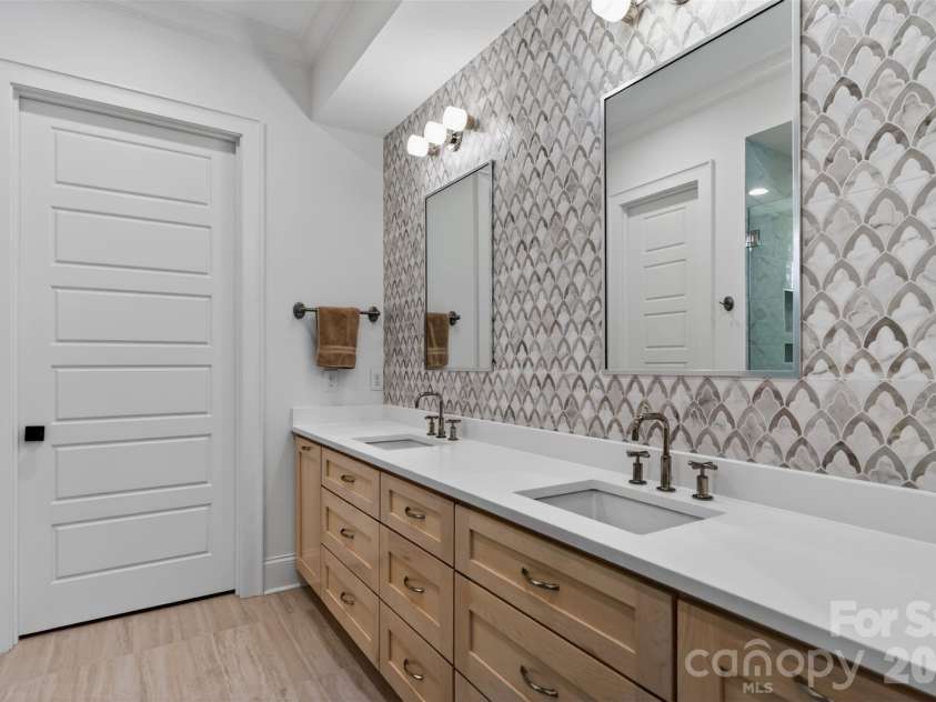 3252 Ashwood Park Drive, Belmont, NC 28012.  MLS# CAR4390997, YatesRealty ID 30654. 