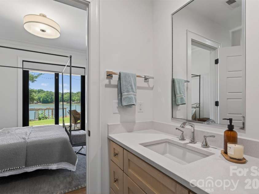 3252 Ashwood Park Drive, Belmont, NC 28012.  MLS# CAR4390997, YatesRealty ID 30654. 