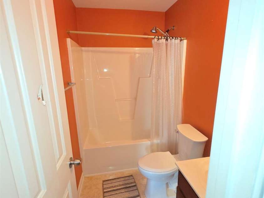 3042 Ernest Russell Court, Charlotte, NC 28269.  MLS# CAR4286579, YatesRealty ID 30655. Guest bathroom
