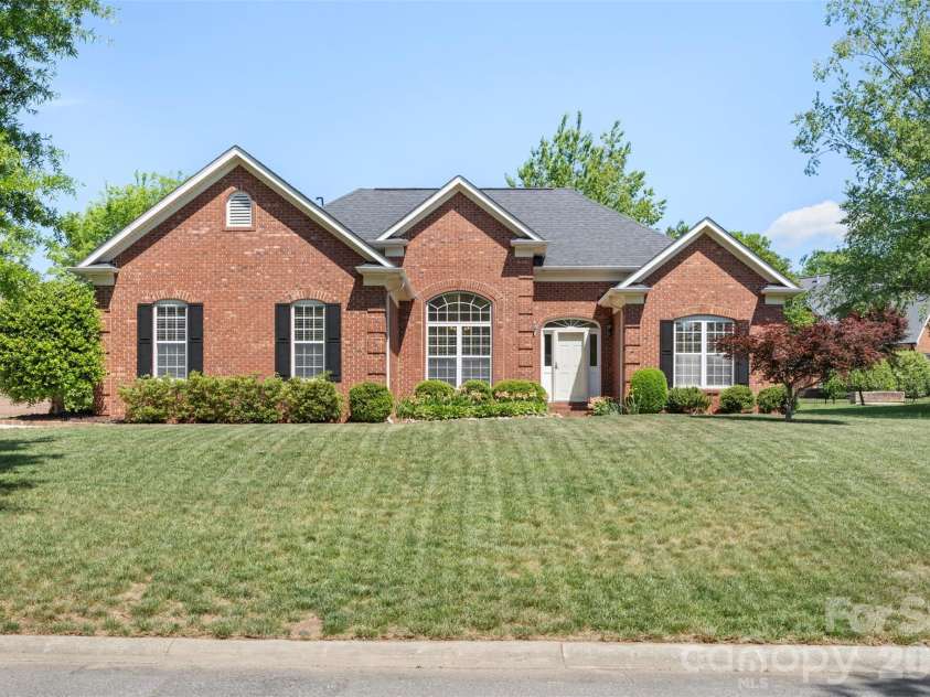 4006 Jubilee Court, Concord, NC 28027.  MLS# CAR4363916, YatesRealty ID 30656. 
