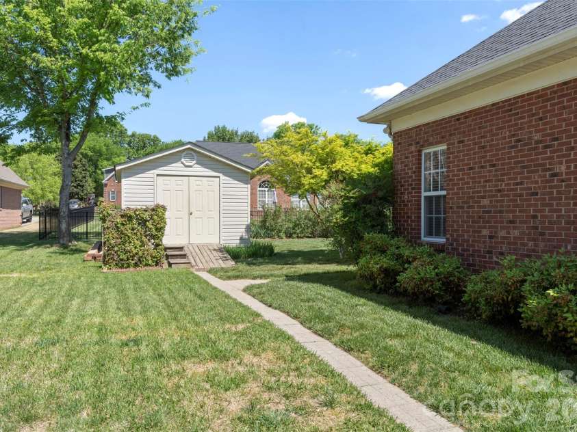 4006 Jubilee Court, Concord, NC 28027.  MLS# CAR4363916, YatesRealty ID 30656. 