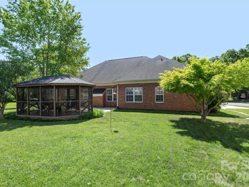 4006 Jubilee Court, Concord, NC 28027.  MLS# CAR4363916, YatesRealty ID 30656. 