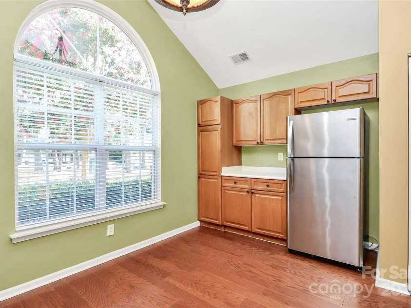 4580 Antelope Lane, Charlotte, NC 28269.  MLS# CAR4277869, YatesRealty ID 30656. 
