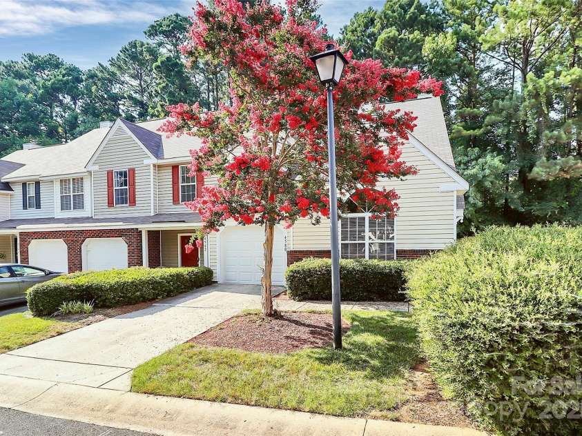 4580 Antelope Lane, Charlotte, NC 28269.  MLS# CAR4277869, YatesRealty ID 30656. 