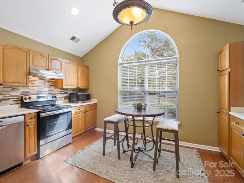 4580 Antelope Lane, Charlotte, NC 28269.  MLS# CAR4277869, YatesRealty ID 30656. 