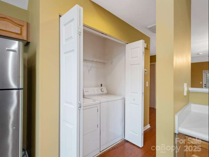 4580 Antelope Lane, Charlotte, NC 28269.  MLS# CAR4277869, YatesRealty ID 30656. 