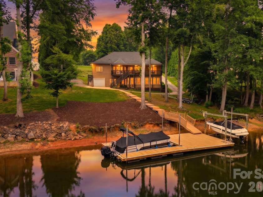 197 April Road, Troutman, NC 28166.  MLS# CAR4388806, YatesRealty ID 30657. 