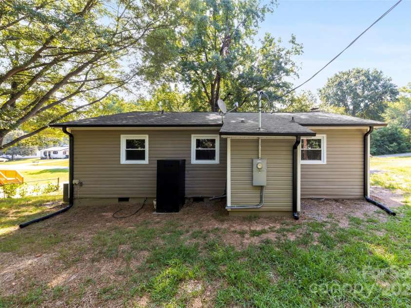 128 Terrace Drive, Bessemer City, NC 28016.  MLS# CAR4279121, YatesRealty ID 30658. 