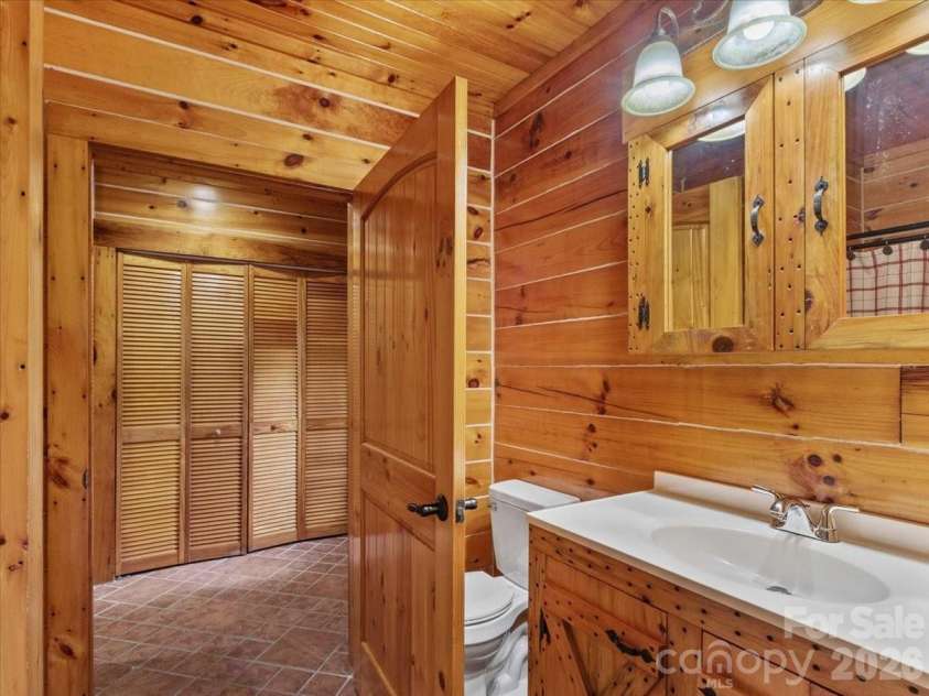 439 Upper Pig Pen Road, Green Mountain, NC 28740.  MLS# CAR4392353, YatesRealty ID 30658. 