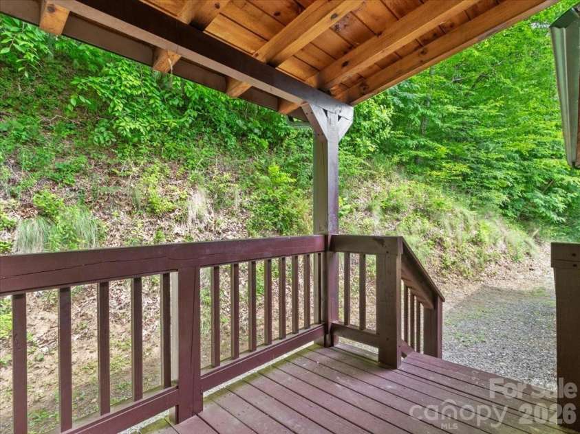 439 Upper Pig Pen Road, Green Mountain, NC 28740.  MLS# CAR4392353, YatesRealty ID 30658. 