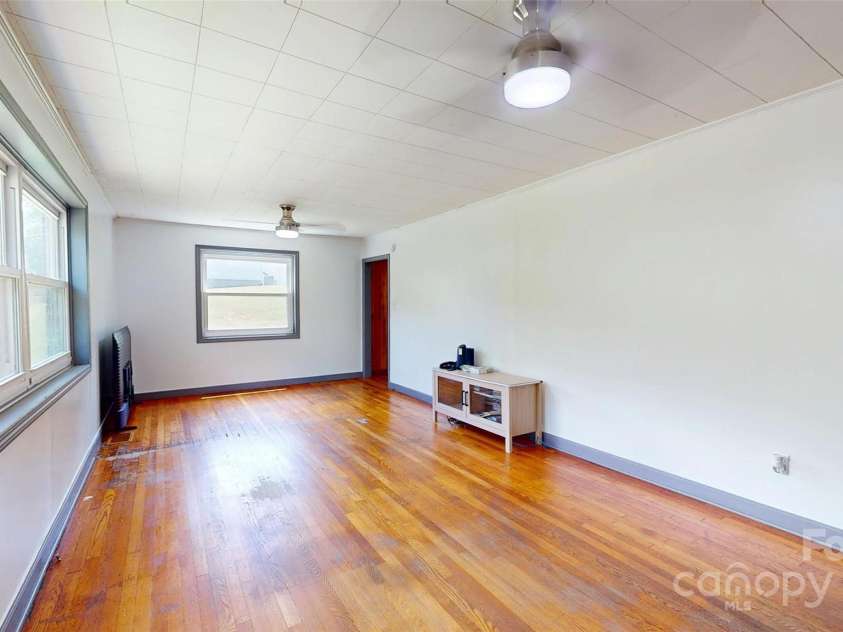 882 Poison Cove Road, Clyde, NC 28721.  MLS# CAR4285017, YatesRealty ID 30659. 