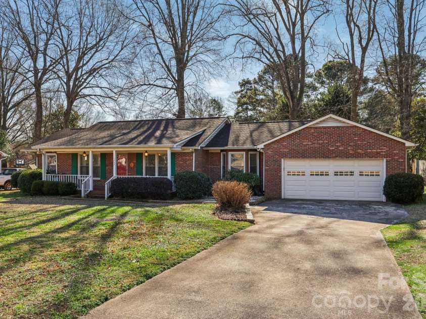 1757 Hyatt Avenue, Rock Hill, SC 29732.  MLS# CAR4339830, YatesRealty ID 3066. 