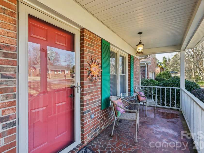 1757 Hyatt Avenue, Rock Hill, SC 29732.  MLS# CAR4339830, YatesRealty ID 3066. 