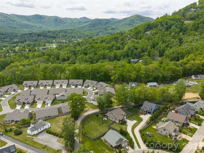 10 Starwood Valley Trail, Arden, NC 28704.  MLS# CAR4376405, YatesRealty ID 30660. 