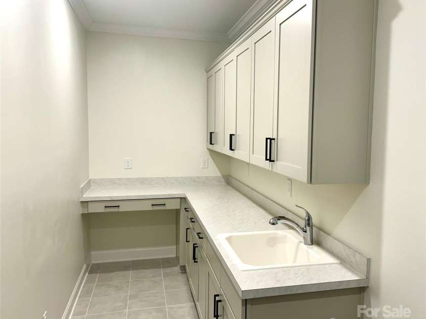 6063 Pier Drive, Denver, NC 28037.  MLS# CAR4286335, YatesRealty ID 30660. 