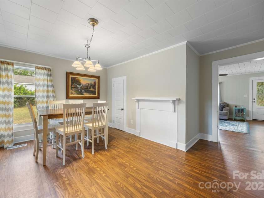 605 Old North Main Street, Clover, SC 29710.  MLS# CAR4288933, YatesRealty ID 30661. 